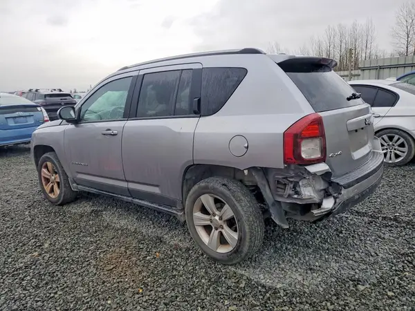 1C4NJDEB4GD631745 2016 JEEP COMPASS - Image 2