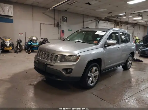 1C4NJDEB4GD631759 2016 JEEP COMPASS - Image 2