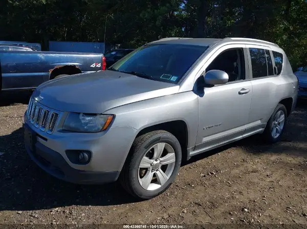 1C4NJDEB4GD637335 2016 JEEP COMPASS - Image 2