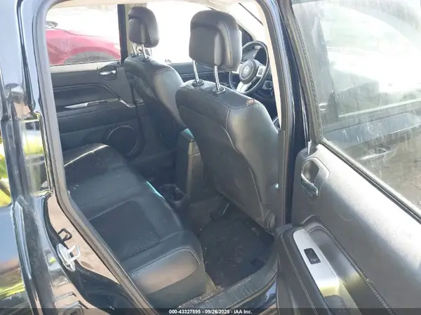 1C4NJDEB4GD663319 2016 JEEP COMPASS - Image 8
