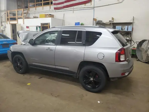 1C4NJDEB4GD687023 2016 JEEP COMPASS - Image 2