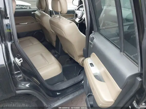 1C4NJDEB4GD695249 2016 JEEP COMPASS - Image 8