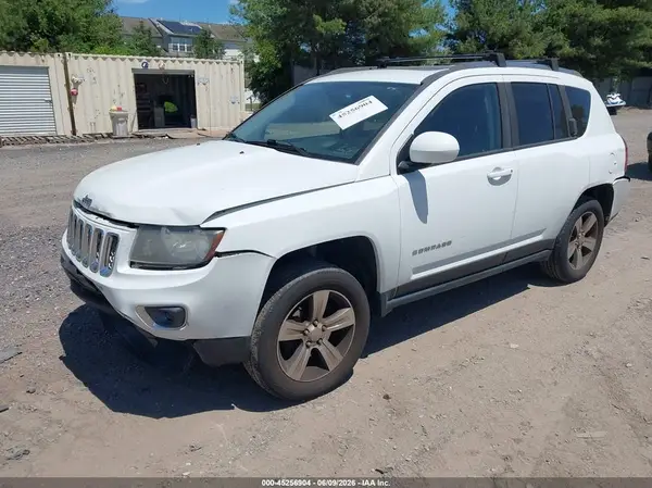 1C4NJDEB4GD708808 2016 JEEP COMPASS - Image 2