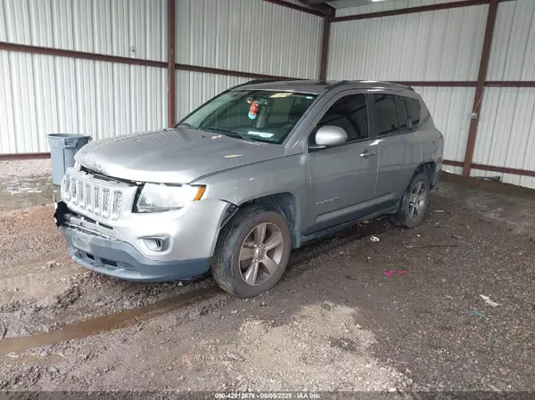 1C4NJDEB4GD723969 2016 JEEP COMPASS - Image 2