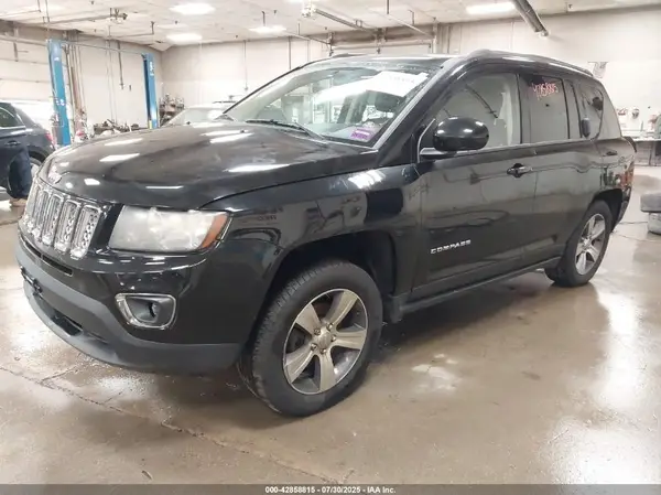1C4NJDEB4GD725138 2016 JEEP COMPASS - Image 2