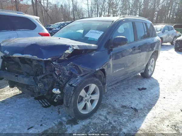 1C4NJDEB4GD731103 2016 JEEP COMPASS - Image 2