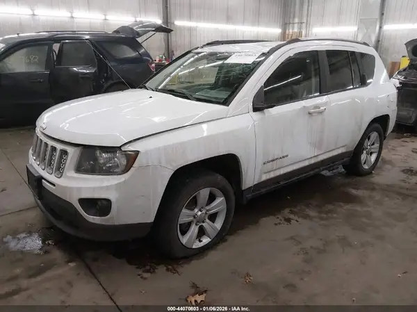 1C4NJDEB4GD737161 2016 JEEP COMPASS - Image 2