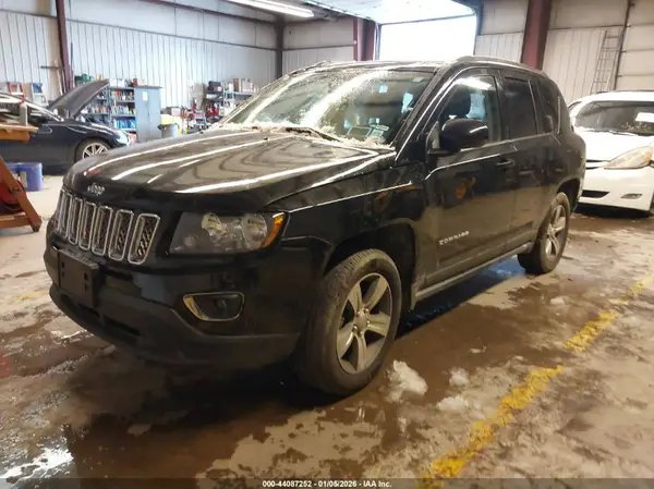 1C4NJDEB4GD745423 2016 JEEP COMPASS - Image 2