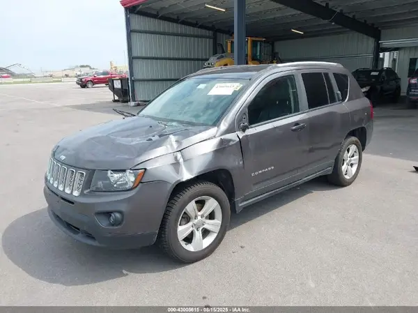 1C4NJDEB4GD758334 2016 JEEP COMPASS - Image 2