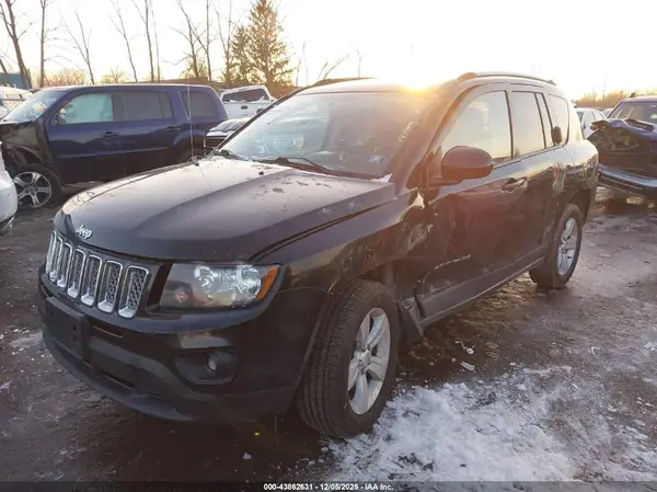 1C4NJDEB4GD759340 2016 JEEP COMPASS - Image 2
