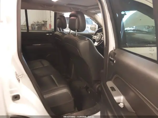 1C4NJDEB4GD795366 2016 JEEP COMPASS - Image 8