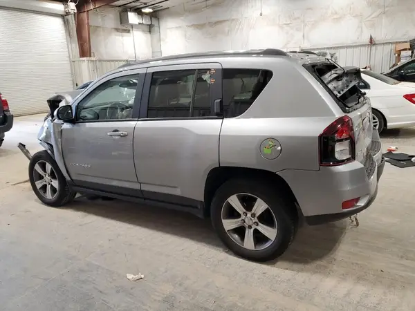 1C4NJDEB4GD802395 2016 JEEP COMPASS - Image 2