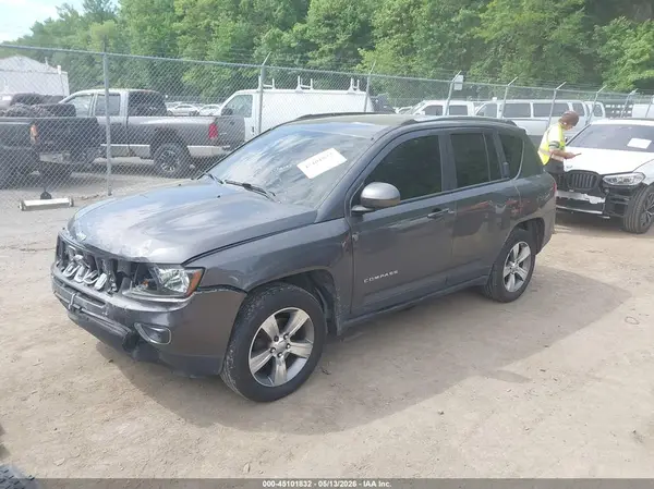 1C4NJDEB4HD100532 2017 JEEP COMPASS - Image 2