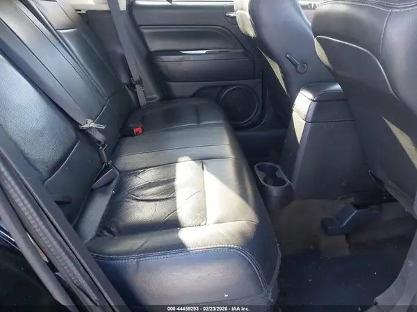 1C4NJDEB4HD101034 2017 JEEP COMPASS - Image 8