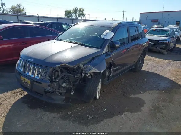 1C4NJDEB4HD107593 2017 JEEP COMPASS - Image 2