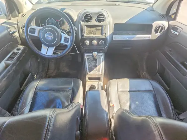 1C4NJDEB4HD108579 2017 JEEP COMPASS - Image 8