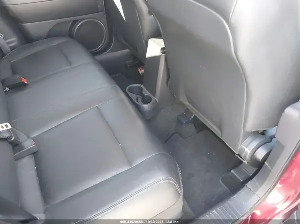 1C4NJDEB4HD112034 2017 JEEP COMPASS - Image 8