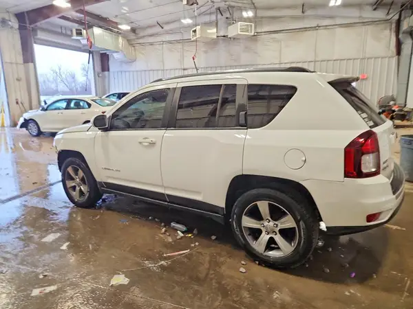1C4NJDEB4HD112406 2017 JEEP COMPASS - Image 2