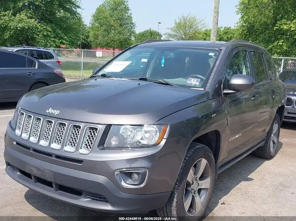 1C4NJDEB4HD114026 2017 JEEP COMPASS - Image 2