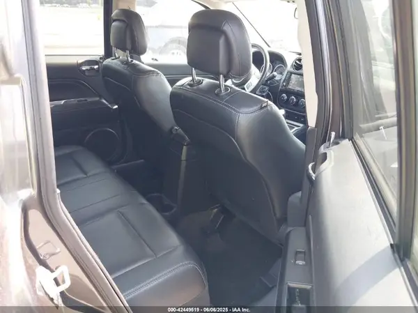 1C4NJDEB4HD114026 2017 JEEP COMPASS - Image 8
