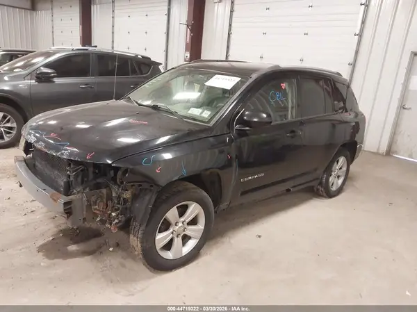 1C4NJDEB4HD129190 2017 JEEP COMPASS - Image 2