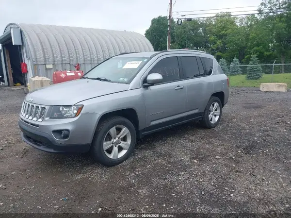 1C4NJDEB4HD162271 2017 JEEP COMPASS - Image 2