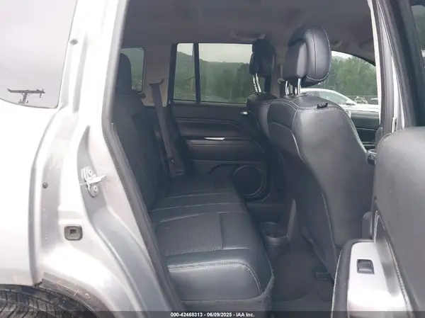 1C4NJDEB4HD162271 2017 JEEP COMPASS - Image 8