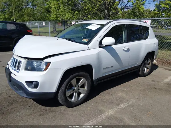 1C4NJDEB4HD212201 2017 JEEP COMPASS - Image 2