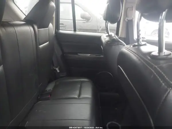 1C4NJDEB5GD647453 2016 JEEP COMPASS - Image 8
