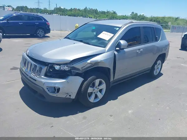 1C4NJDEB5GD691095 2016 JEEP COMPASS - Image 2