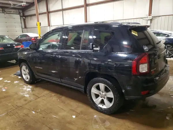 1C4NJDEB5GD692571 2016 JEEP COMPASS - Image 2
