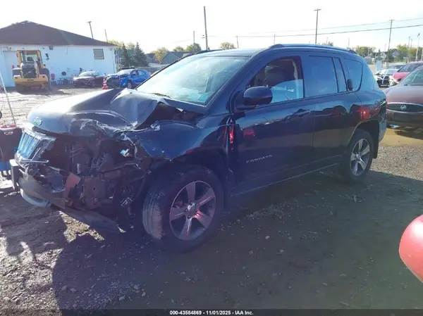 1C4NJDEB5GD725164 2016 JEEP COMPASS - Image 2