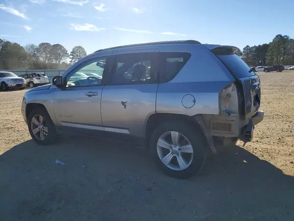 1C4NJDEB5GD781301 2016 JEEP COMPASS - Image 2