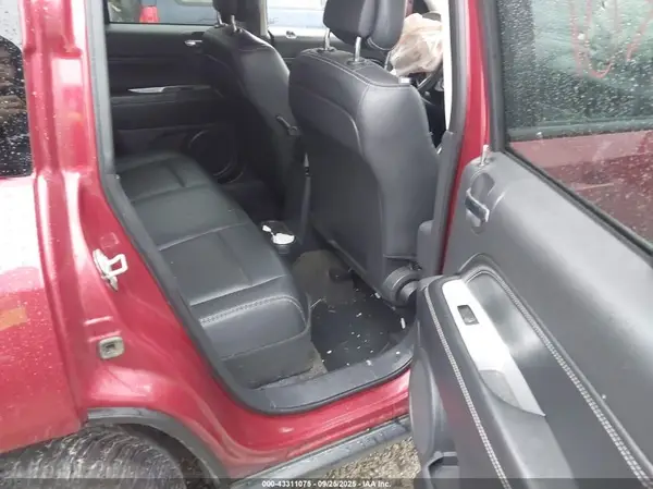 1C4NJDEB5GD795070 2016 JEEP COMPASS - Image 8