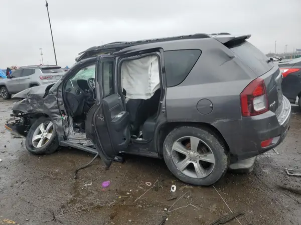 1C4NJDEB5GD795831 2016 JEEP COMPASS - Image 2