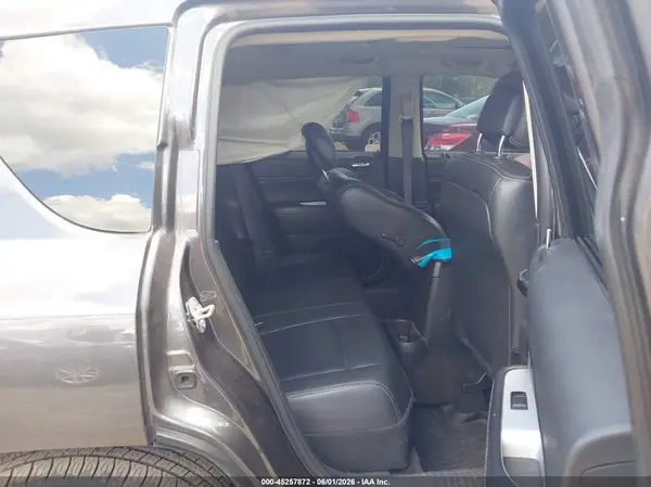 1C4NJDEB5HD100250 2017 JEEP COMPASS - Image 8