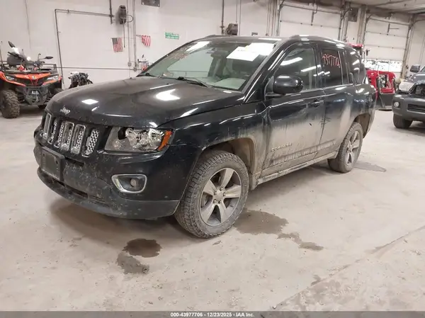 1C4NJDEB5HD100362 2017 JEEP COMPASS - Image 2