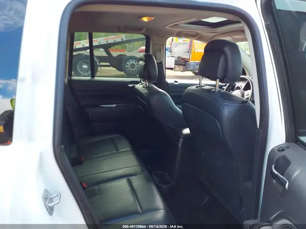 1C4NJDEB5HD107439 2017 JEEP COMPASS - Image 8