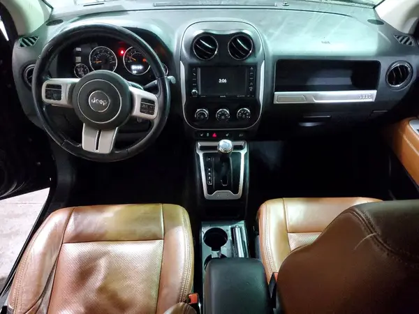 1C4NJDEB5HD110437 2017 JEEP COMPASS - Image 8
