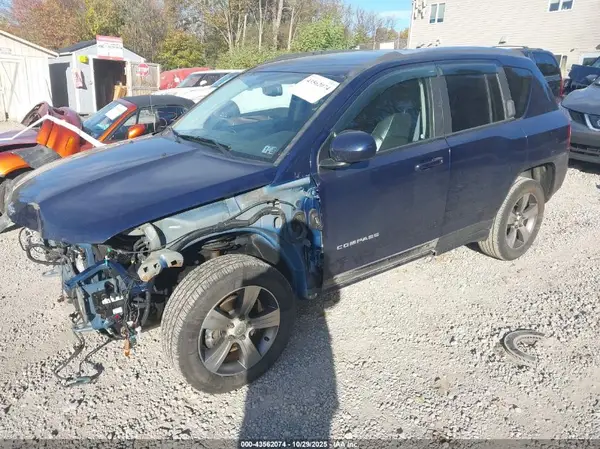 1C4NJDEB5HD111443 2017 JEEP COMPASS - Image 2