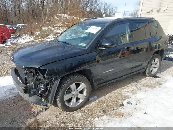 1C4NJDEB5HD112012 2017 JEEP COMPASS - Image 2