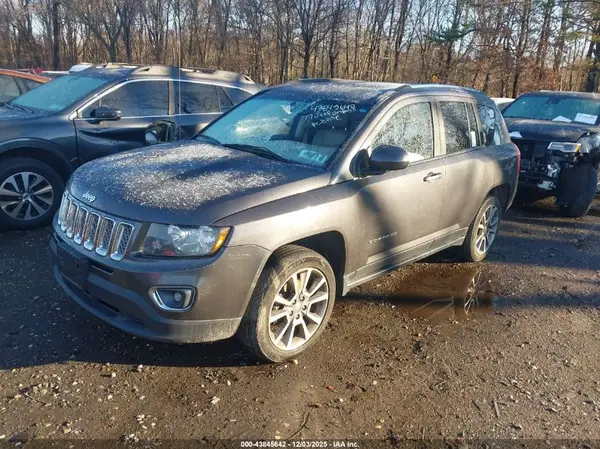 1C4NJDEB5HD112365 2017 JEEP COMPASS - Image 2