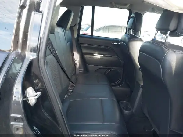 1C4NJDEB5HD113371 2017 JEEP COMPASS - Image 8