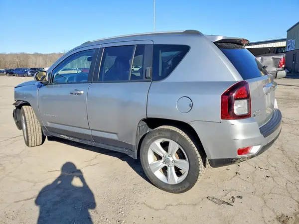 1C4NJDEB5HD126489 2017 JEEP COMPASS - Image 2