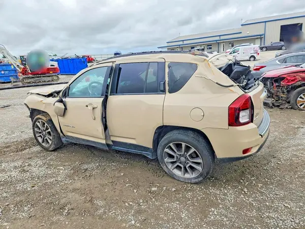 1C4NJDEB5HD129585 2017 JEEP COMPASS - Image 2