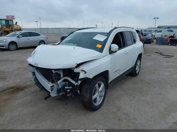 1C4NJDEB5HD154518 2017 JEEP COMPASS - Image 2