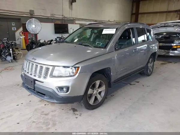 1C4NJDEB5HD168161 2017 JEEP COMPASS - Image 2