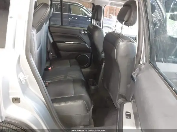 1C4NJDEB5HD168161 2017 JEEP COMPASS - Image 8