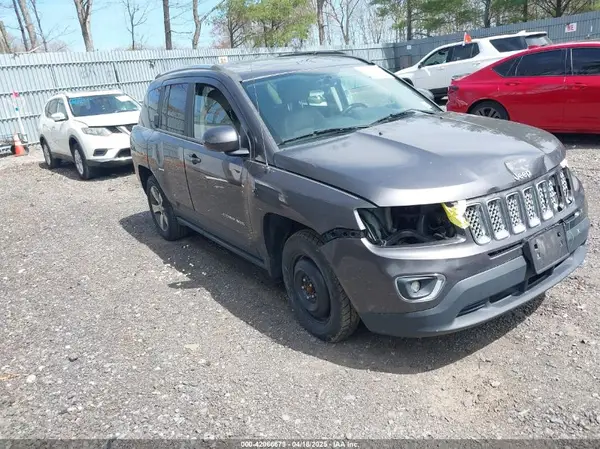 1C4NJDEB5HD175630 2017 JEEP COMPASS - Image 1