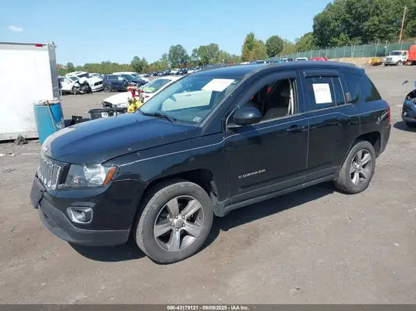 1C4NJDEB5HD178186 2017 JEEP COMPASS - Image 2